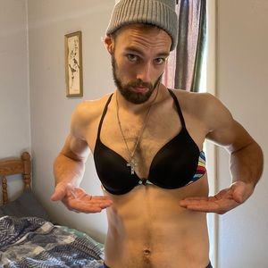 34B/Pink Victoria’s Secret/Pink/Black